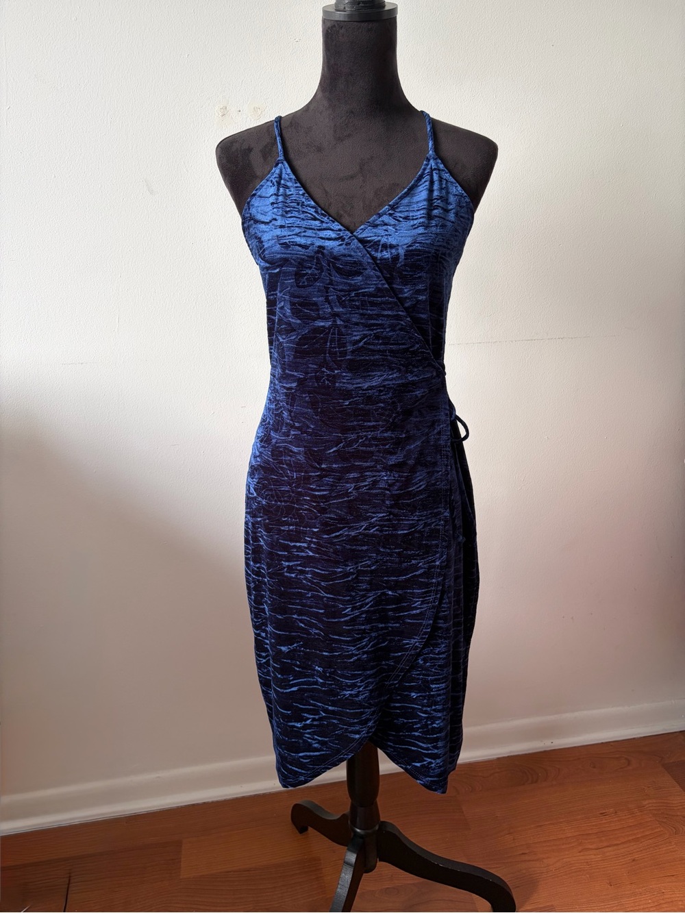 Everly Navy Blue Crushed Velvet True Wrap Dress Medium V-Neck Cami Tulip Hem